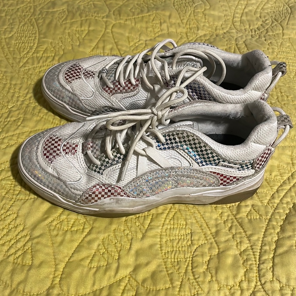 Vans tennis shoes